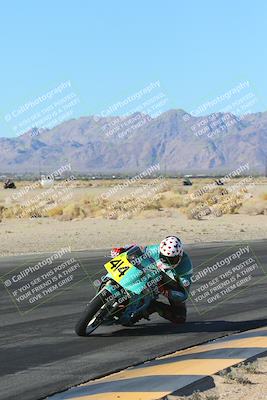 media/Jan-10-2025-CVMA Friday Practice (Fri) [[489e0da257]]/Group 4 and Trackday/Session 2 (Turn 4 Inside)/